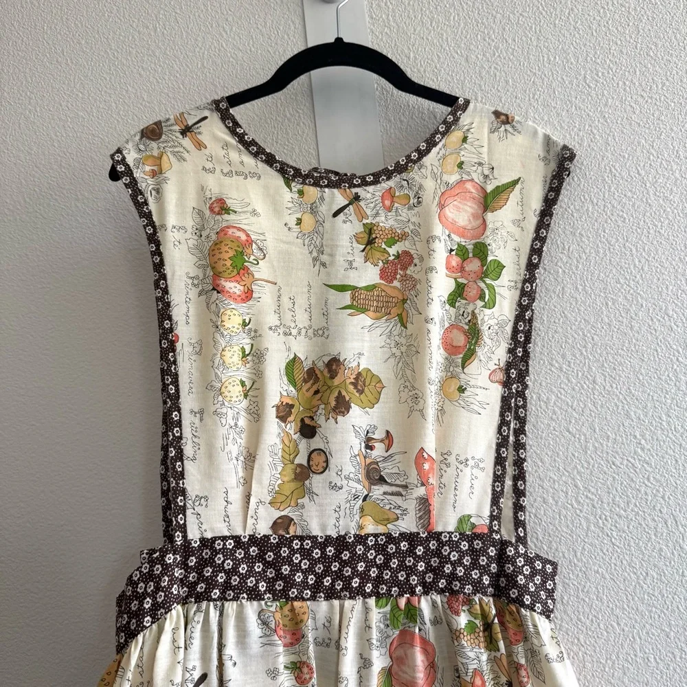 Vintage Floral Fruit Mushroom Print Apron Dress Tie Back Trad Cooking Cottage - Picture 4 of 13